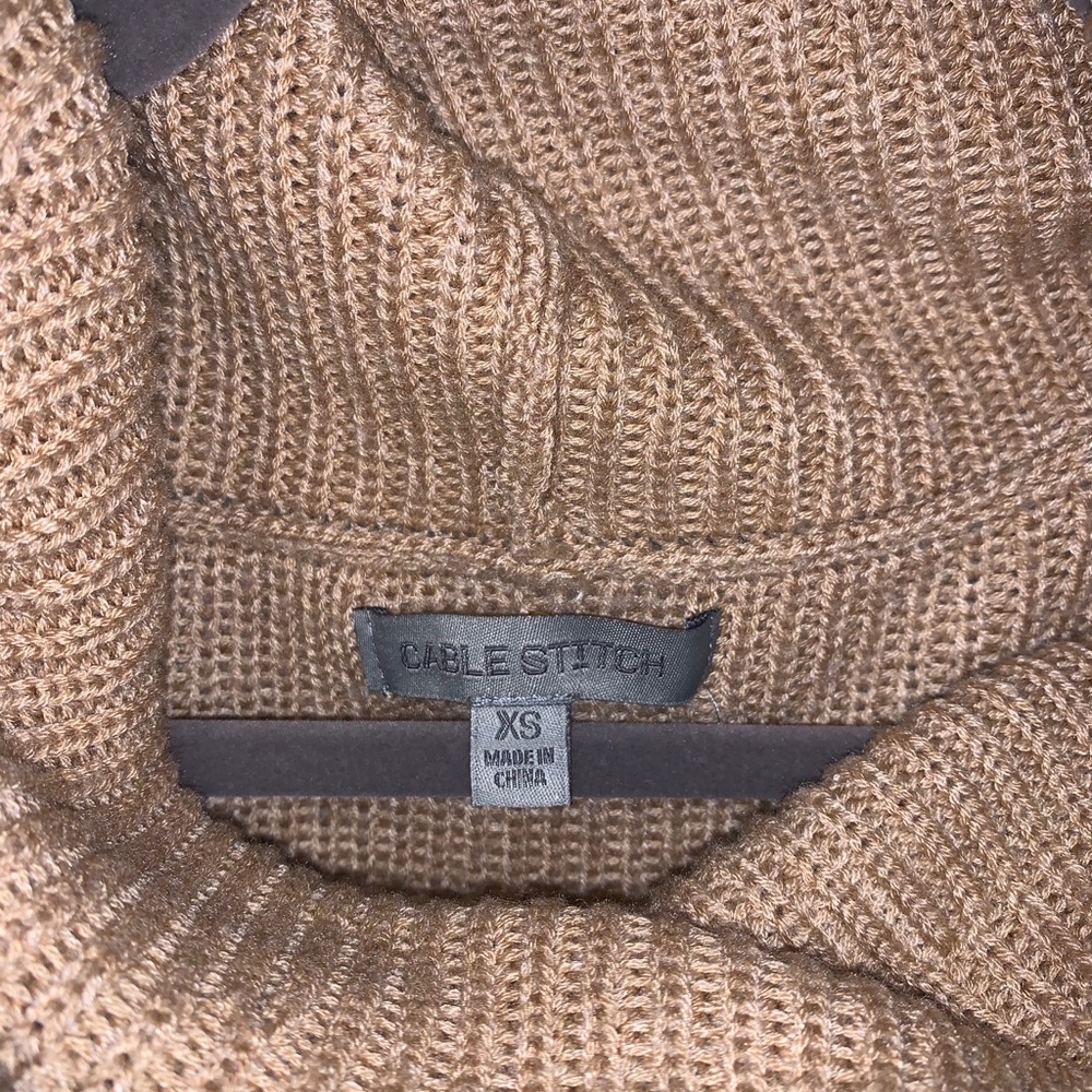 Turtle Neck - Picture 2 of 3